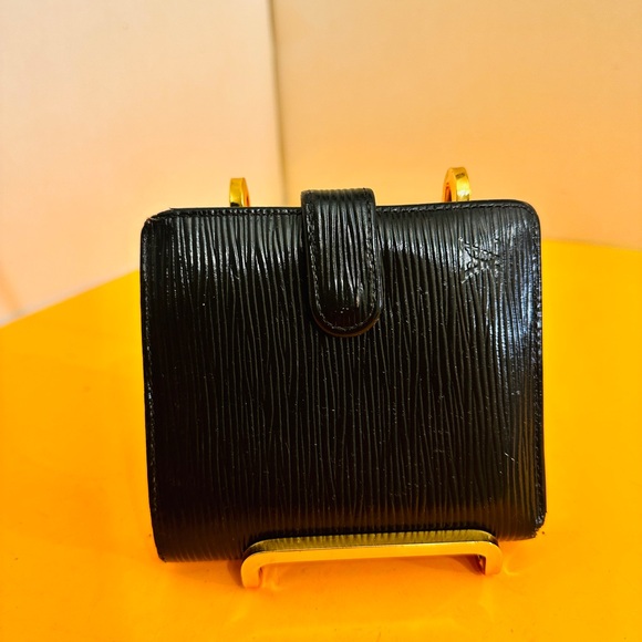 Louis Vuitton black wallet - Picture 14 of 15